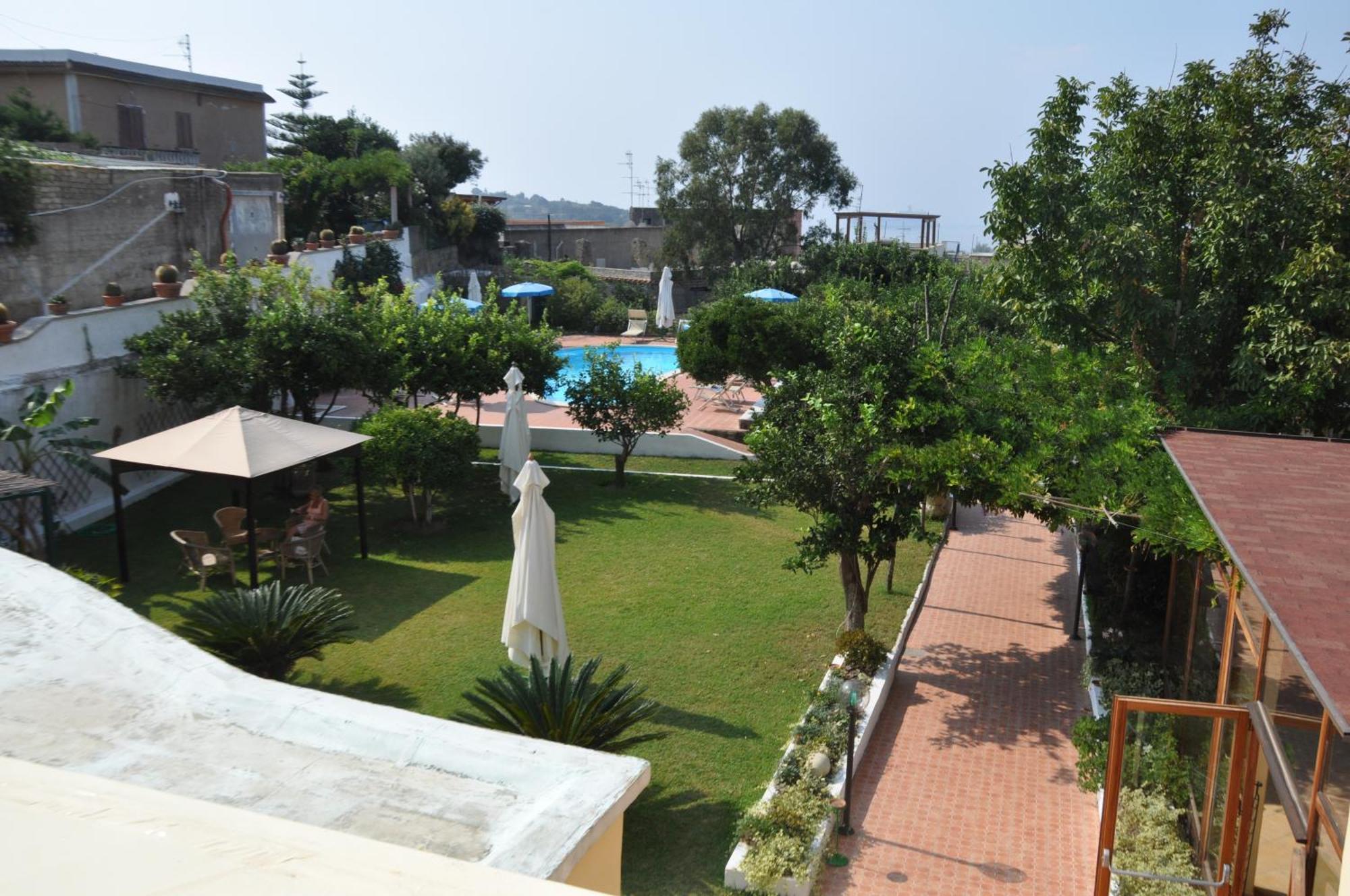 Hotel Savoia Прочида Экстерьер фото